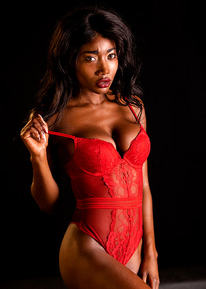free sex pornphoto 4 Mimi Desuka pakai-glamour-image-gallrey metart