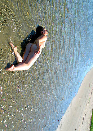 free sex pornphoto 4 Multiple Model Set xxxbabe-beach-gra metart