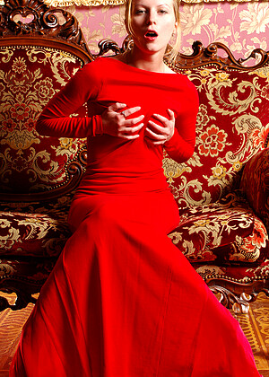 free sex pornphoto 11 Yara A swallowsquirt-skirt-torn metart