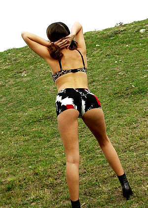 free sex pornphoto 13 Yvonne faith-non-nude-mercedez metart