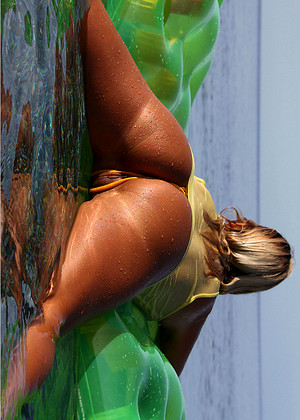 free sex pornphoto 12 Michellesworld Model brazil-beach-xxxscandal michellesworld