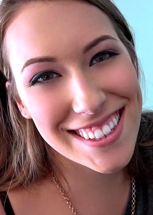 free sex pornphoto 8 Kimber Lee bootyboot-oral-sex-page mofosnetwork