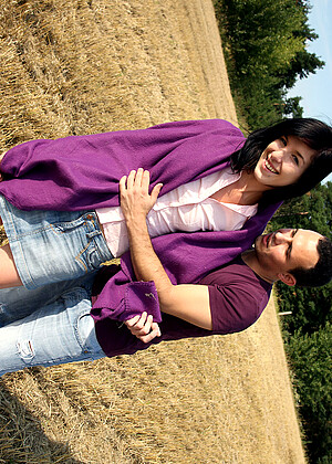 free sex pornphoto 5 Mysexykittens Model plump-outdoor-kade-fade mysexykittens