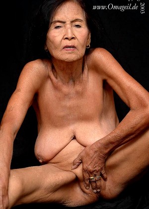 free sex pornphoto 15 Oma Geil hdefteen-old-homemade-wrinkled-fatties omageil