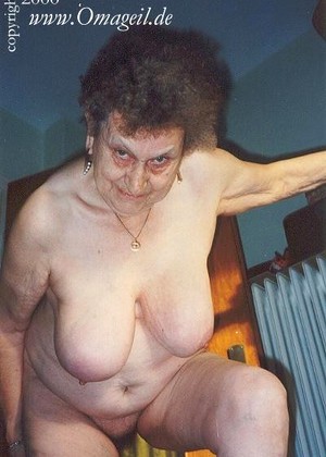 free sex pornphotos Omageil Oma Geil Hotwife Wrinkled Grandma Mature Videosu