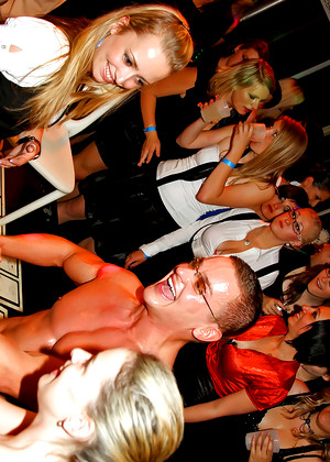 free sex pornphoto 11 Partyhardcore Model mae-skirt-tyler partyhardcore