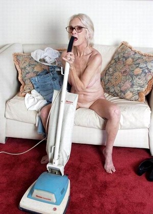 free sex pornphoto 4 Retiredsluts Model disgrace-granny-inocent retiredsluts