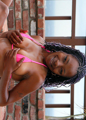 free sex pornphoto 7 Roundandbrown Model tweet-bikini-seky-chuby roundandbrown