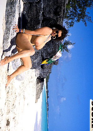 free sex pornphoto 1 Lisa Phillips sexvideos-glasses-camgirl scoreclassics