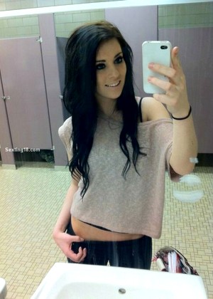 free sex pornphotos Sexting18 Sexting18 Model Joymiivideo Amateurs Heroldteacher Comxx