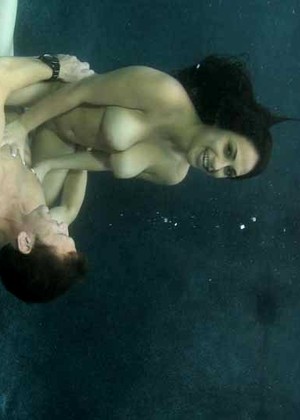 free sex pornphoto 11 Sexunderwater Model sleeping-wet-dollce sexunderwater