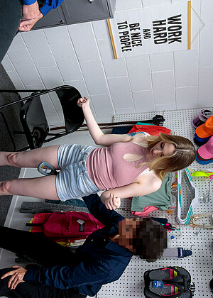 free sex pornphoto 5 Ailee Anne Brooklyn Gray breeze-shoplifter-holmes shoplyfter