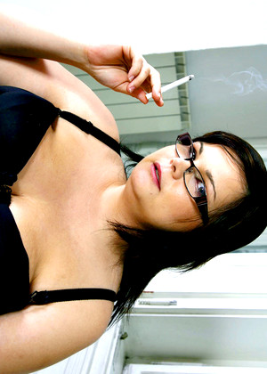 free sex pornphotos Smokeitbitch Smokeitbitch Model Sexily Smoking Babe Doggystyle