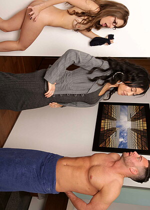 free sex pornphoto 7 Kimmy Granger babeporn-small-boobs-wallpapars-download sneakysex
