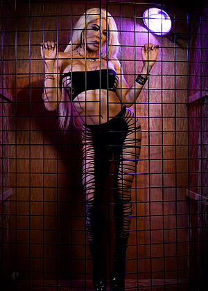free sex pornphoto 11 Kat Monroe Luna Star setoking-lesbian-valley spizoo