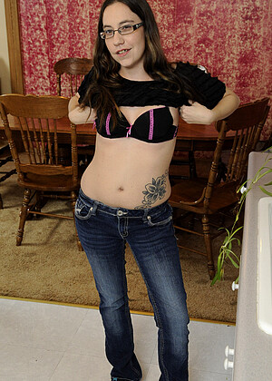 free sex pornphoto 10 Chrissy celeb-brunette-cakes strokies