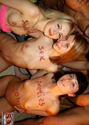 free sex pornphoto 7 Studentsexparties Model reuxxx-gangbangs-wowgirls-tumblr studentsexparties