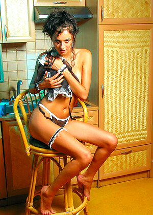 free sex pornphoto 7 Plotina U sexyones-solo-hips-butt stunning18