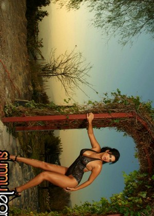 free sex pornphotos Sunnyleone Sunny Leone Beauty Striptease Pega1