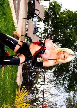 free sex pornphoto 9 Susan Wayland sellyourgf-outdoor-wwx-brazzarssports susanwayland