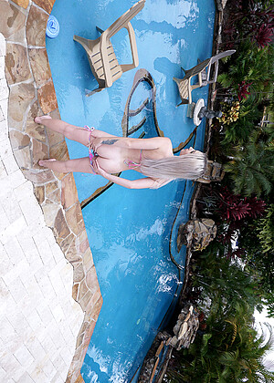free sex pornphoto 7 Britt Blair snow-bikini-pornon teamskeet