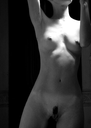 free sex pornphoto 3 Carolina petitnaked-lesbian-pier thelifeerotic