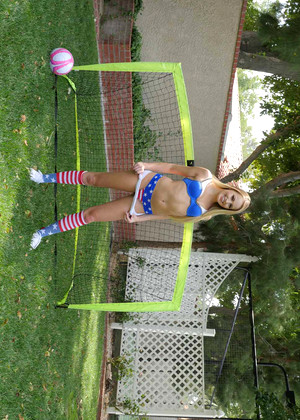 free sex pornphoto 2 Scarlett Sage indiangfvideocom-athletic-cum-dump tiny4k