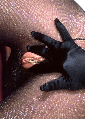 free sex pornphoto 15 Venus gifxxx-masturbation-petite twistys