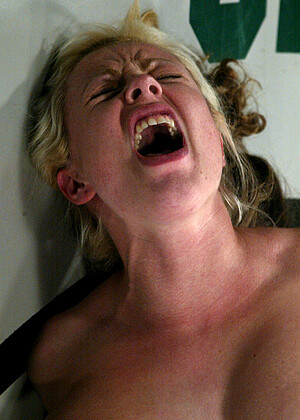 free sex pornphoto 1 Adrianna Nicole Lola fock-milf-access ultimatesurrender