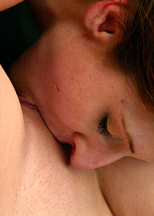 free sex pornphoto 7 Lola Paris Kennedy leah-lesbian-porn-feet ultimatesurrender