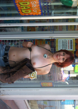 free sex pornphoto 13 Undressinpublic Model namken-flash-rump undressinpublic