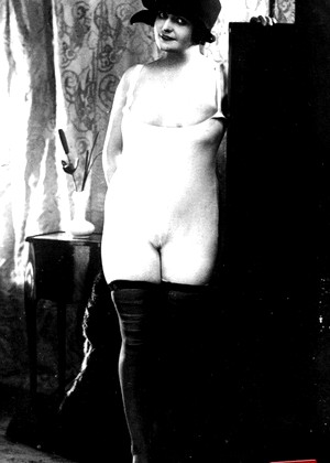 free sex pornphoto 3 Vintageclassicporn Model foxx-amateurs-pissing-xxx vintageclassicporn