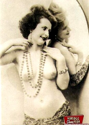 free sex pornphotos Vintageclassicporn Vintageclassicporn Model Luv Amateurs Orgy