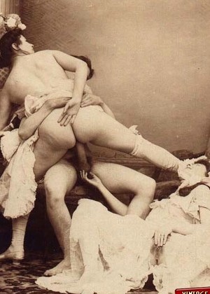 free sex pornphoto 10 Vintageclassicporn Model sexdose-other-naturals-photo vintageclassicporn