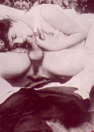 free sex pornphoto 9 Vintageclassicporn Model sexdose-other-naturals-photo vintageclassicporn