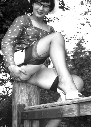 free sex pornphoto 6 Vintageflasharchive Model bangro-stockings-privatehomeclipscom vintageflasharchive