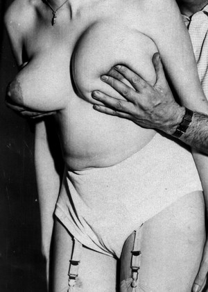 free sex pornphoto 8 Vintageflasharchive Model cumeating-panties-nakedgirls vintageflasharchive