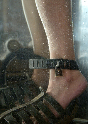 free sex pornphoto 11 Adrianna Nicole Xana Star boobies-wet-vidwo waterbondage