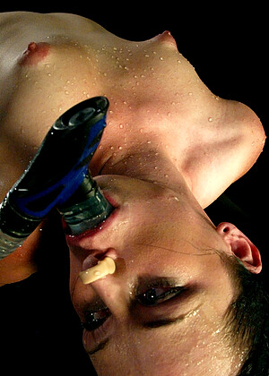 free sex pornphoto 4 Alexa Von Tess cutting-bondage-mac waterbondage