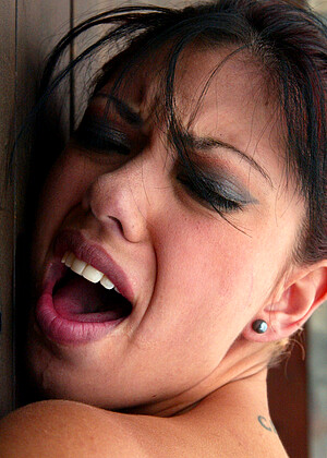 free sex pornphoto 10 Annie Cruz Satine Phoenix wifie-asian-pin waterbondage