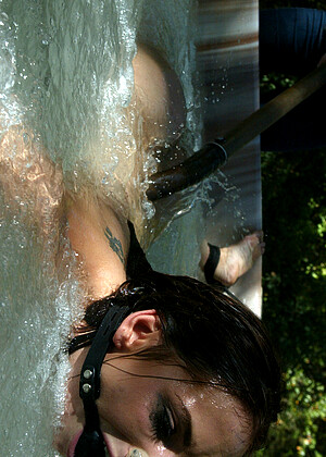 free sex pornphoto 18 Audrey Leigh Venus honey-blonde-xxxcutie waterbondage
