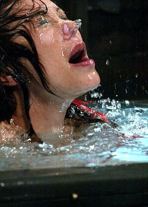 free sex pornphoto 16 Ava Devine casting-wet-foto-shot waterbondage