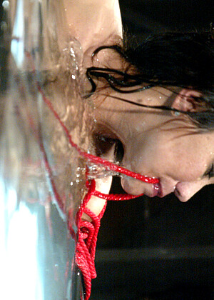free sex pornphoto 7 Ava Devine casting-wet-foto-shot waterbondage