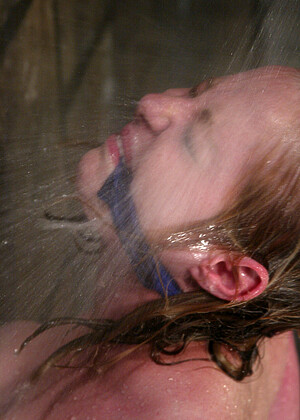 free sex pornphoto 10 Blaze Jewel february-fetish-brunette-girl waterbondage