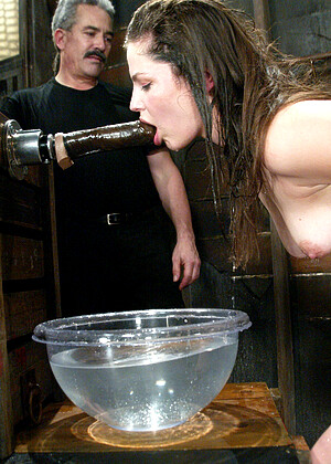 free sex pornphoto 16 Bobbi Starr grassy-hairy-3gp-porn waterbondage