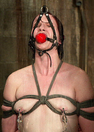 free sex pornphoto 12 Claire Adams xxxgud-bondage-megaworld waterbondage
