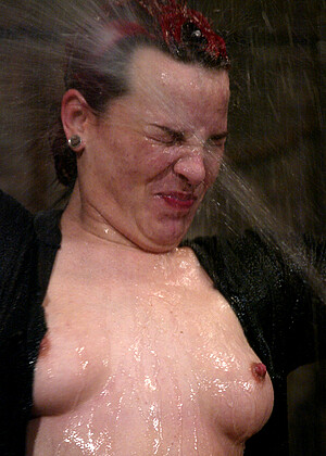 free sex pornphoto 12 Dana Dearmond freeones-bondage-xtube waterbondage