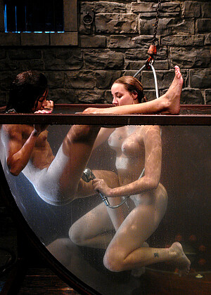 free sex pornphoto 13 Delilah Strong Keeani Lei tushi-asian-18xgirl waterbondage