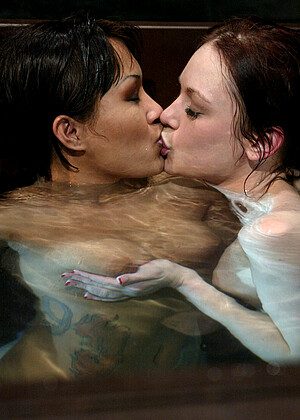 free sex pornphoto 14 Dragonlily Justine Joli imagh-milf-sex-tape waterbondage