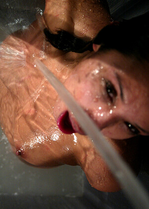 free sex pornphoto 14 Jasmine Byrne leggings-wet-imagecom waterbondage